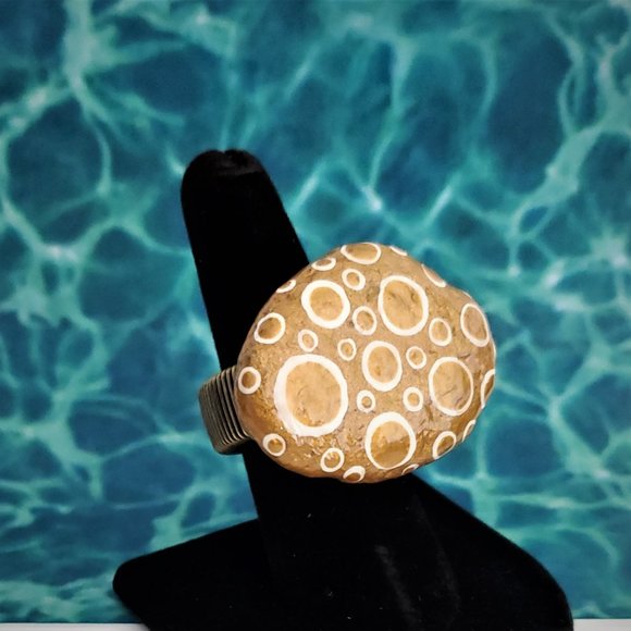 Hand Painted Dot Art Gold and Parchment Statement Ring, Cocktail Ring - Picture 8 of 9